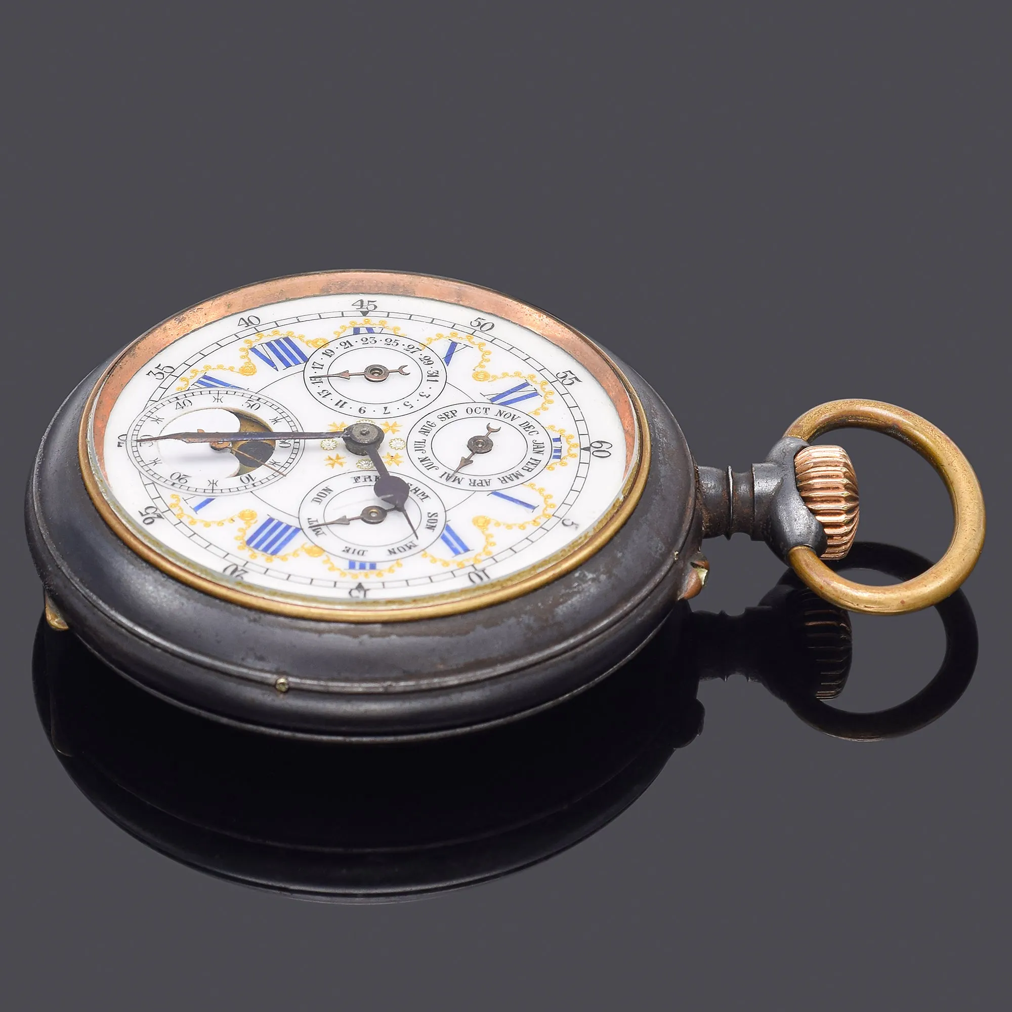Vintage Swiss Triple Calendar Moon Phase Stee Acier Garanti Pocket Watch