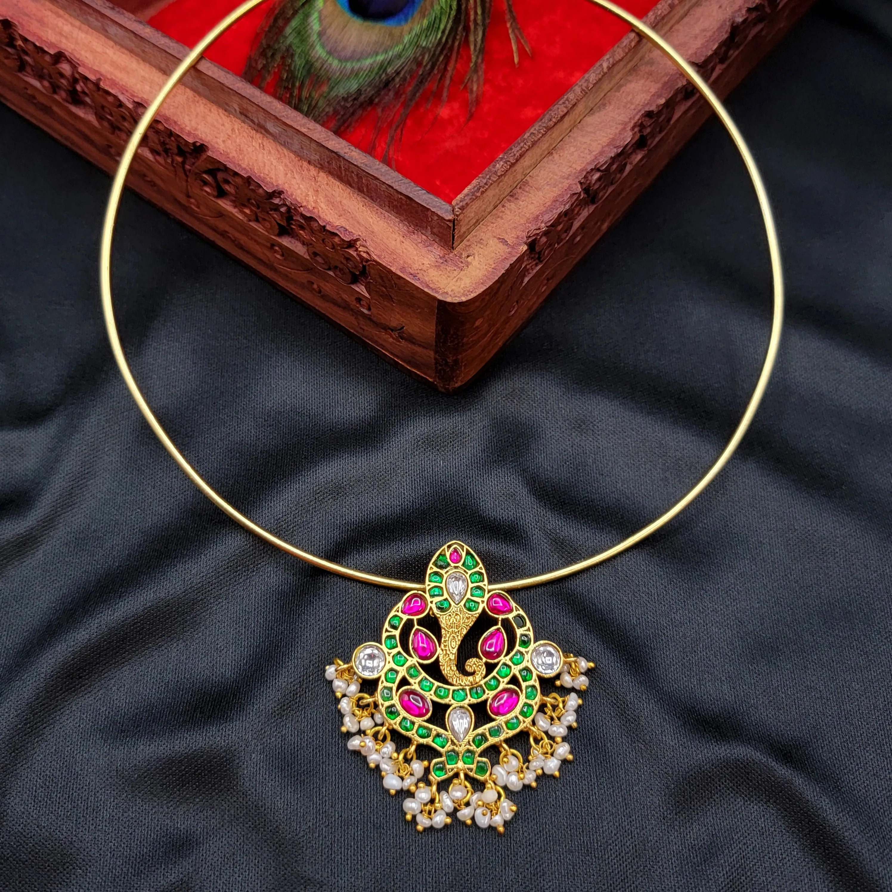 Ganesha Pendant Hasili Jadau Kundan Necklace