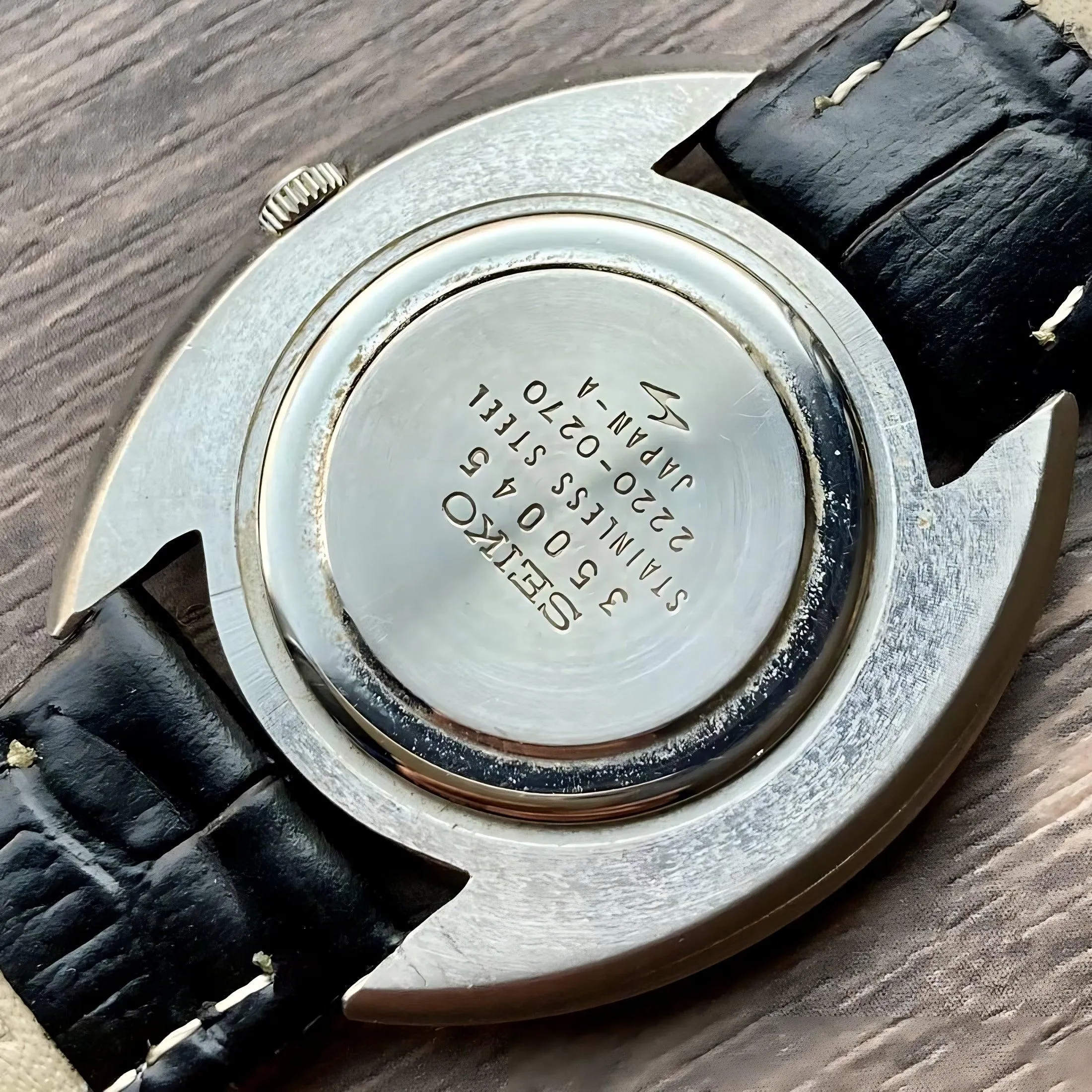 Seiko Watch Chariot Antique 1983 Manual Men's Vintage Watch Male 2220-0270
