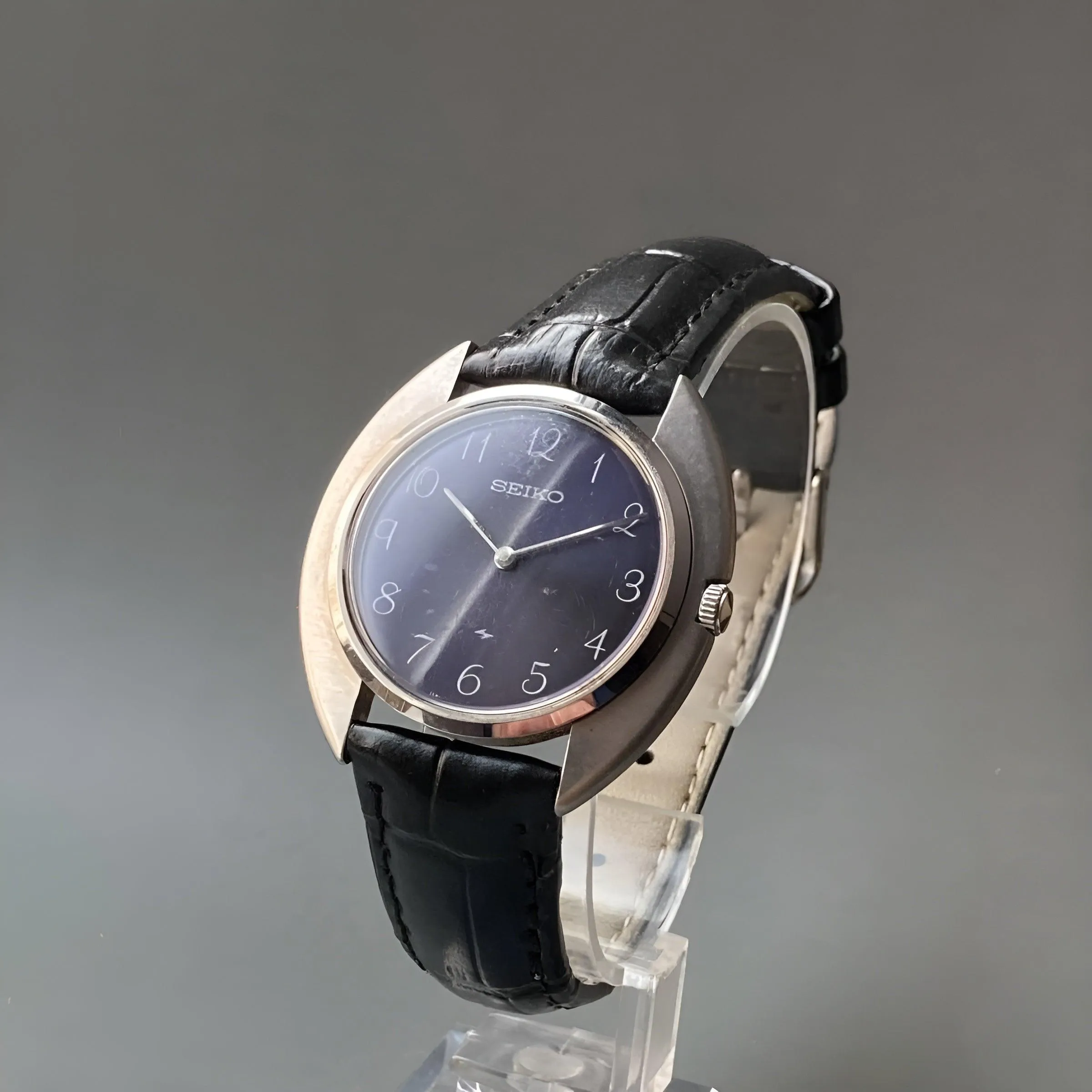 Seiko Watch Chariot Antique 1983 Manual Men's Vintage Watch Male 2220-0270